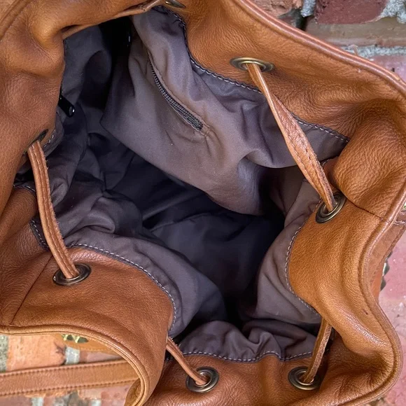 Rare Tylie Malibu Tan Leather Shoulder Bag - Picture 8 of 9